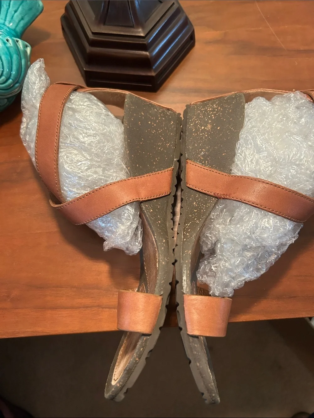 Teva Tan Leather Cross-Strap Sandals - Picture 4 of 8